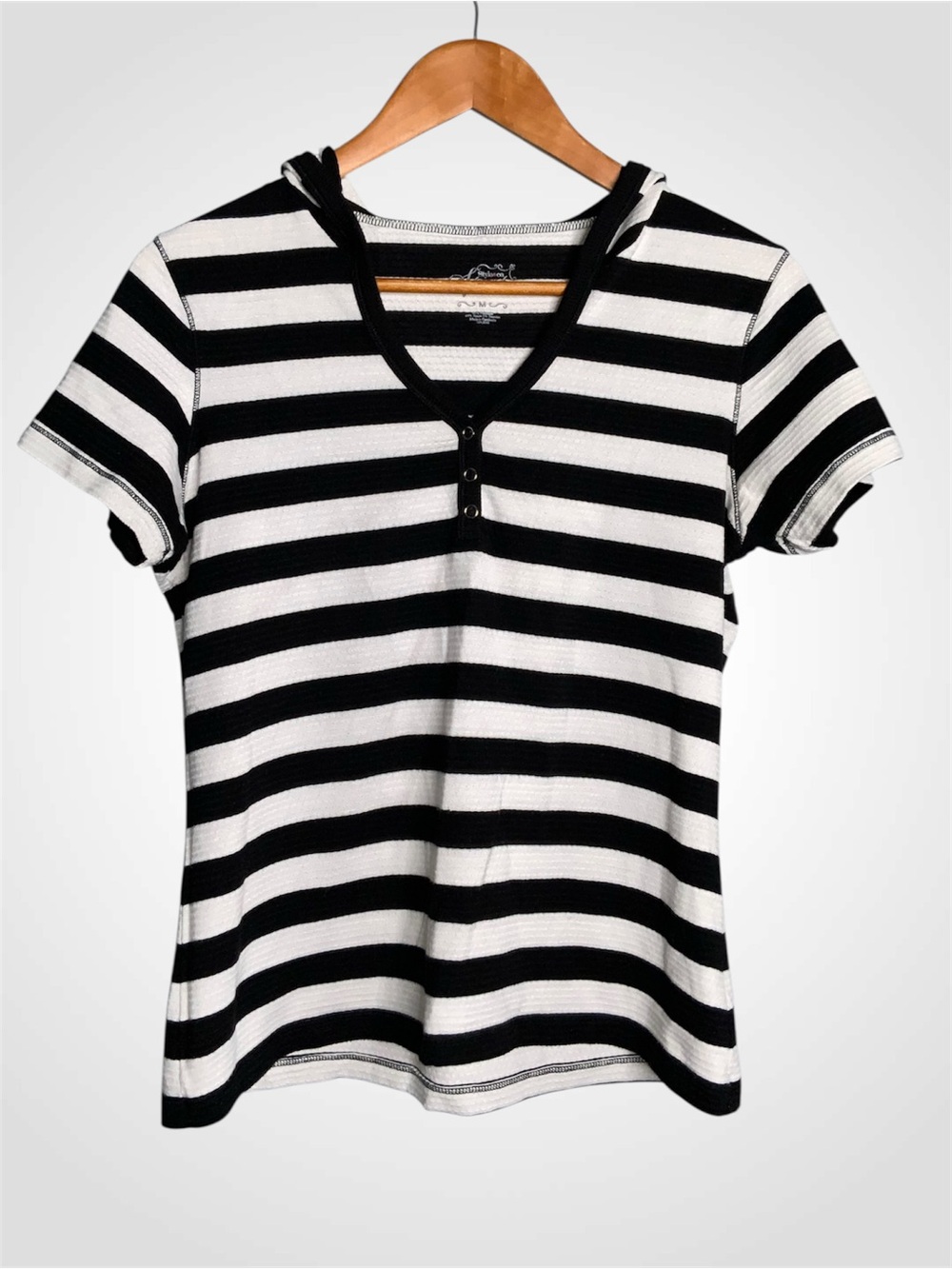 Style & Co. Black and White Striped Short-Sleeve Hooded Henley Top Medium